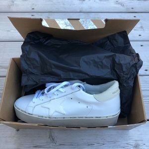 GOLDEN GOOSE HI Star Platform Sneakers w/ Pony Trim - White on White - Sz 39/9
